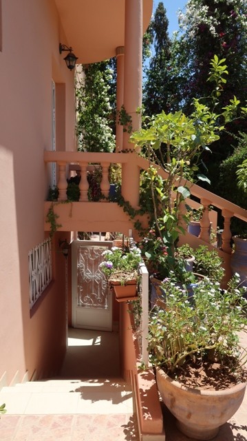 Rez de chaussée villa 140m² loué vide à Targa.