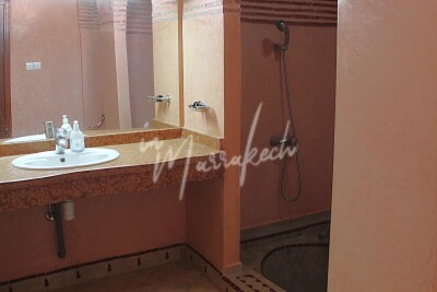 Grande villa avec salle de fête à la location gérance