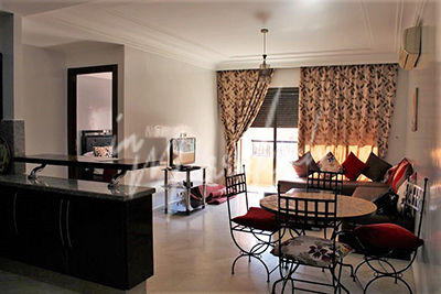 Grand studio de 74m² à  la location