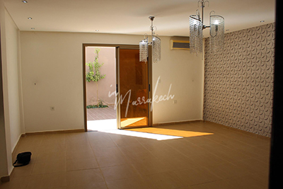 Agréable semi-sol vide en location sur targa