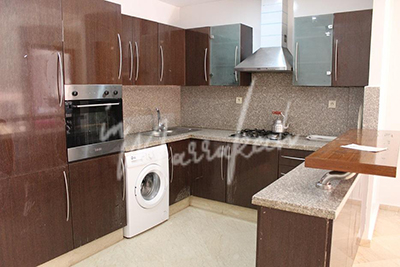 Grand studio de 74m² à  la location