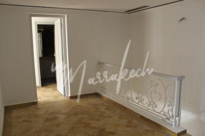 Duplex de 225m² en location à usage bureau sur l'hivernage