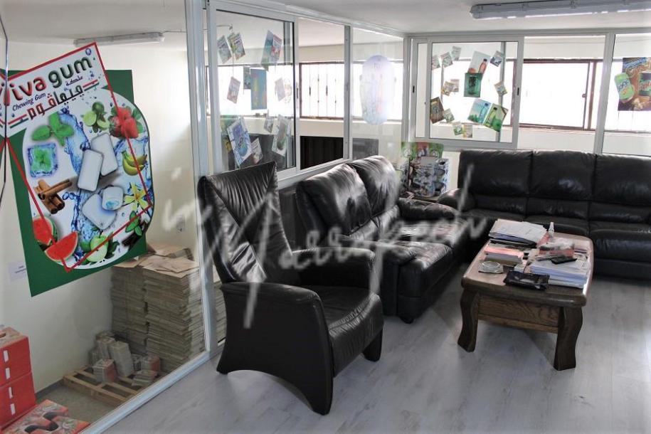 Spacieux local de 230m² à louer sur al massar-3
