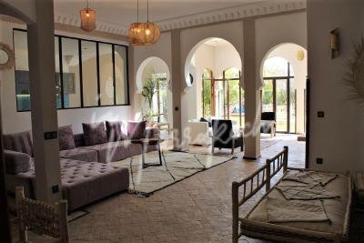 Charmante villa meublée à la location