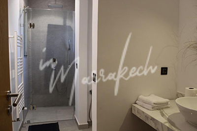 Villa moderne  de 5 chambres à  la vente dans le quartier d'amelkis