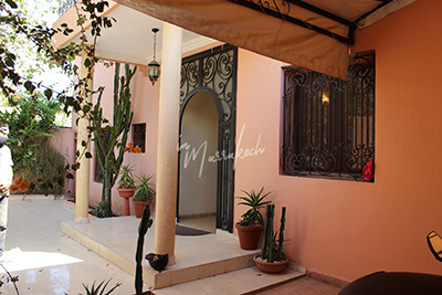 Agréable villa avec piscine à la vente