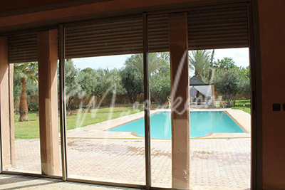 Villa de Quatre chambres  à  la vente sur la route de ouarzazate