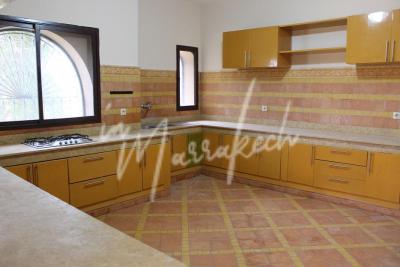 Agréable villa plain pied à louer sur sidi abdellah ghiat