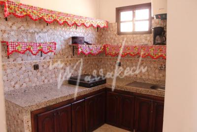 Coquette villa semi-meublée à louer sur la route de ouarzazate