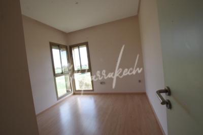 Magnifique 3 chambres  vide avec vue sur golf