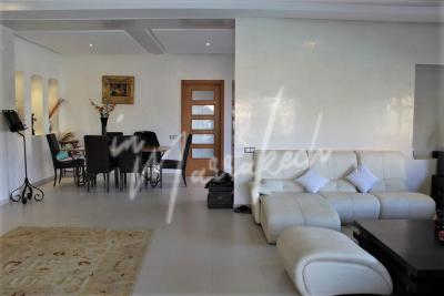 Splendide villa à louer dans un domaine