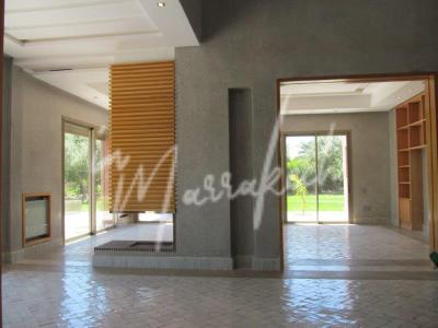 Magnifique villa vide à la palmeraie