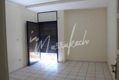 Appartement à usage bureau à la location