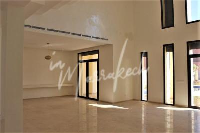 Belle villa de 4 chambres sur  Golf AL MAADEEN