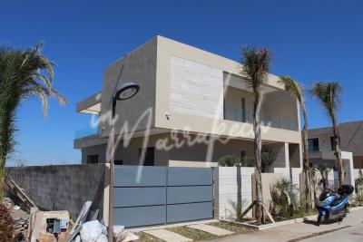 Magnifique villa moderne de 4 chambres