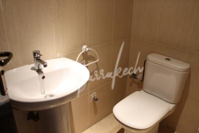 Appartement vide au dernier étage à louer sur victor hugo