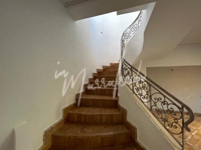 Villa de trois chambres avec piscine à louer