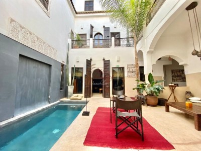 RIAD MAISON D’HÔTE AVEC PISCINE DE 5 CHAMBRES À KASBAH MARRAKECH MÉDINA