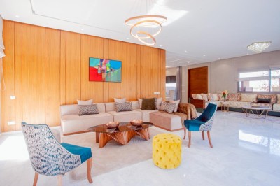 Villa semi fini à vendre sure la Route d'Amzmiz